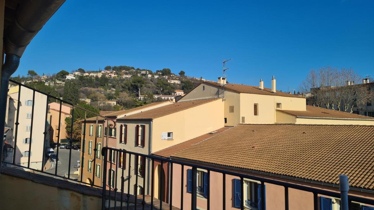 Appartement Charmant En Provence Draguignan Esterno foto